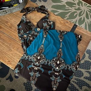 Snap beautiful long maxi dress size medium.